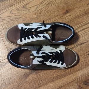 ShuShop Sneakers